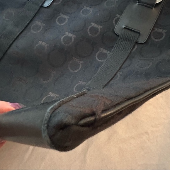 Salvatore Ferragamo Black Gancini Logo Tote Handbag - Picture 6 of 9